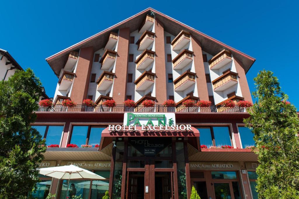 רוקרזו Hotel Excelsior מראה חיצוני תמונה